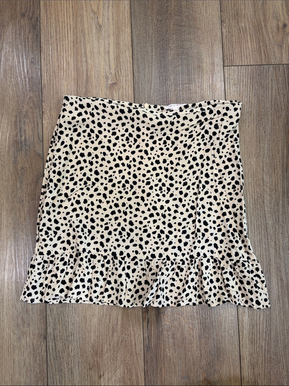 Lottie Moss Beige animal print Ruffle-Hem Mini Skirt | size small